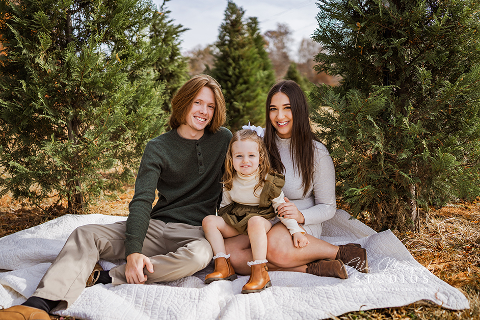 Christmas Tree Farm Photography Mini Sessions Near Me